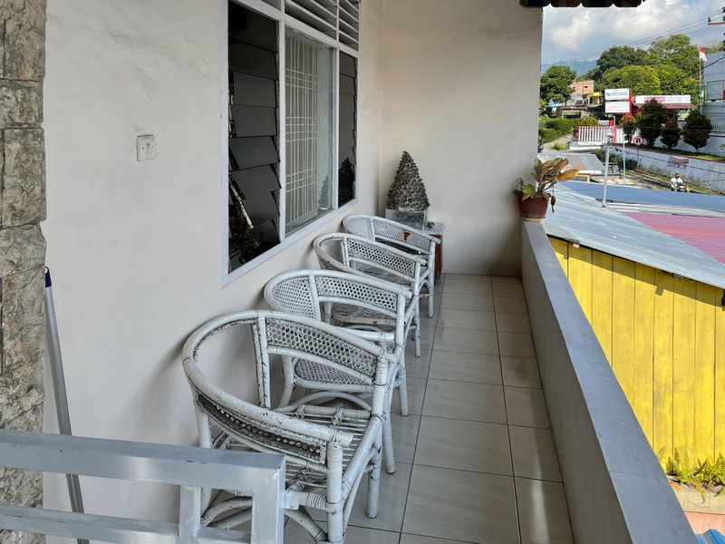 Valencia Homestay Redpartner, Parapat, Indonesia