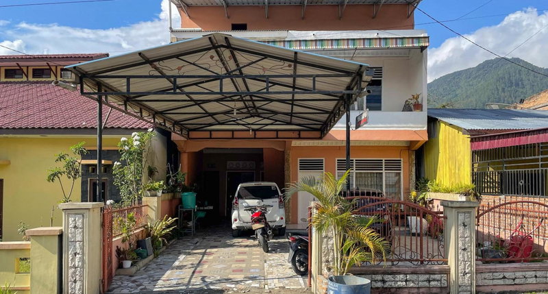 Valencia Homestay Redpartner, Parapat, Indonesia
