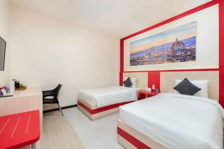 D'Carol Hotel Surabaya, Surabaya, Indonesia