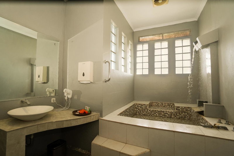 Sabda Alam Hotel & Glamping, Garut, Indonesia