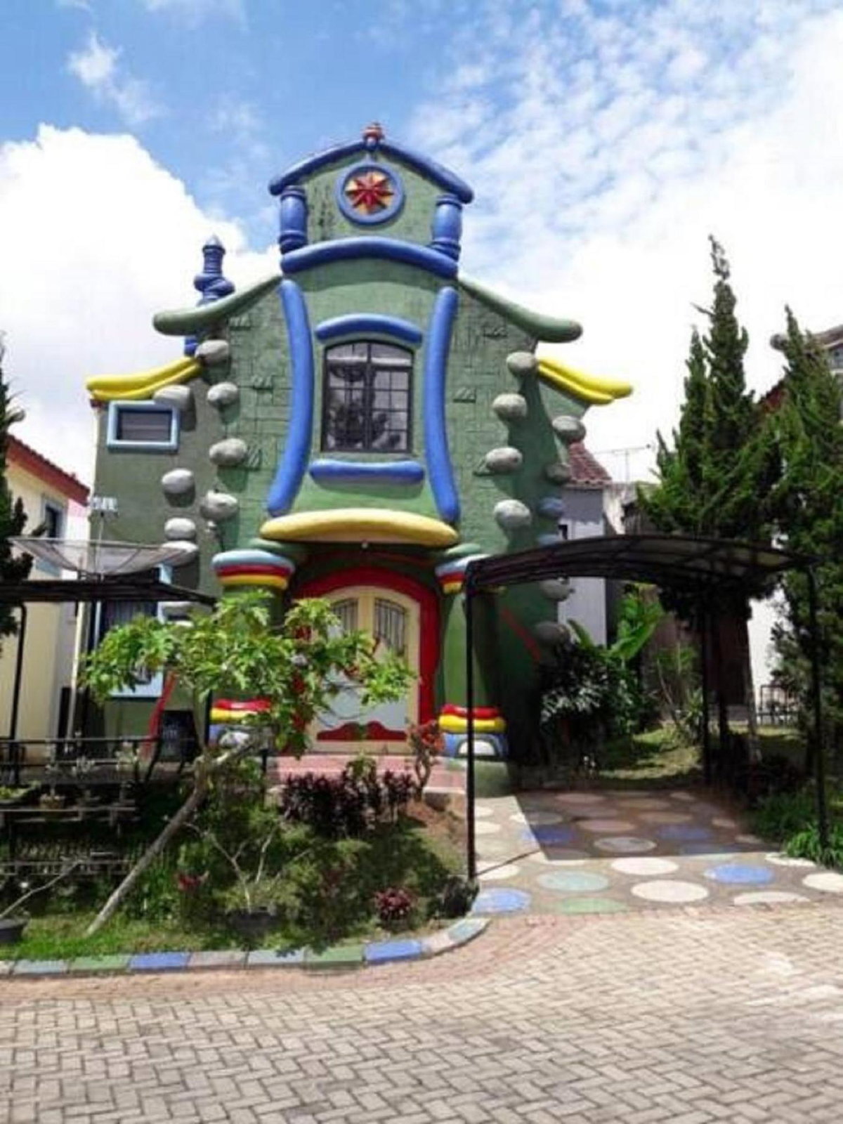 Villa Kota Bunga NA2, Indonesia