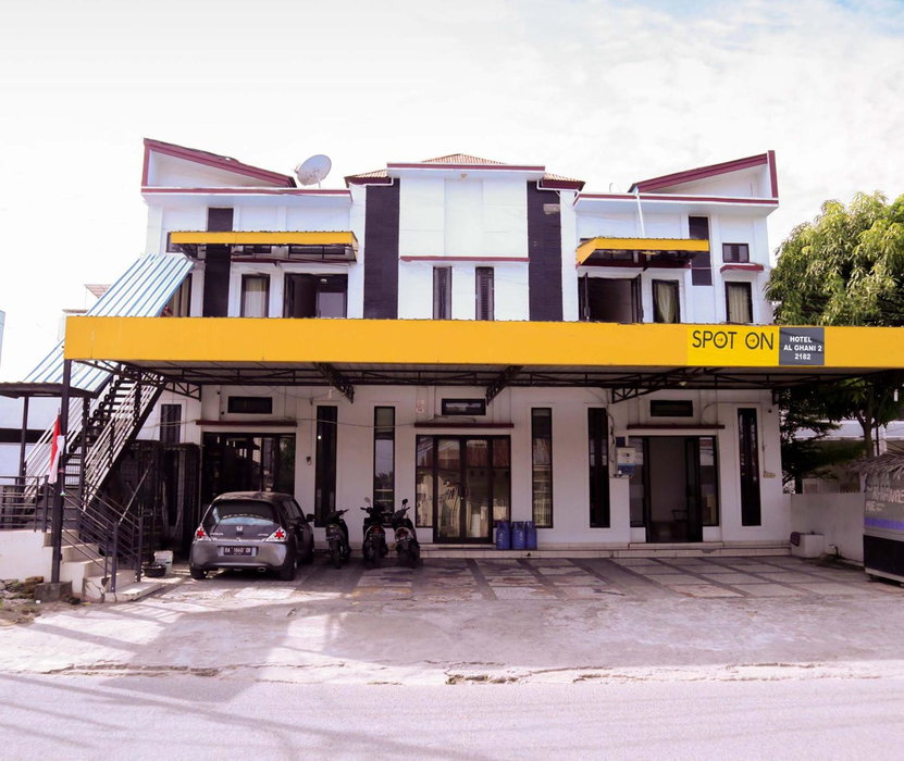 Hotel O Al-ghani 2 Syariah, Padang, Indonesia