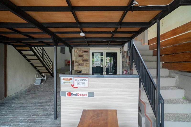 RedDoorz At Villa Akbar 3, Batu, Indonesia
