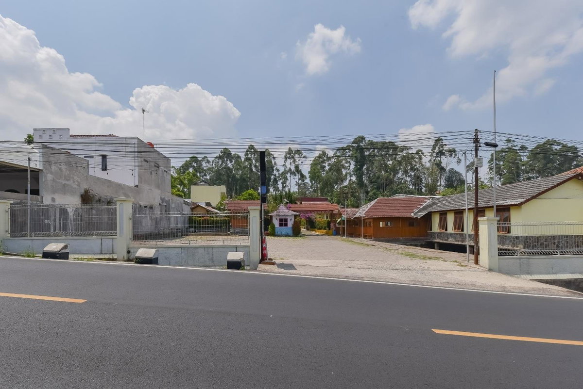 Hotel · RedDoorz At Pondok Winagung Ciwidey, Ciwidey