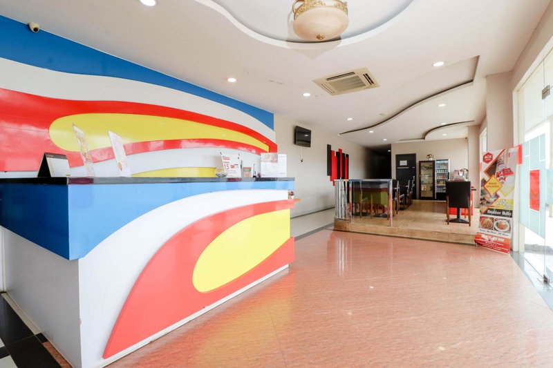Blitz Hotel Batam Near Sultan Mahmud Ri'ayat Shah, Sekupang, Indonesia