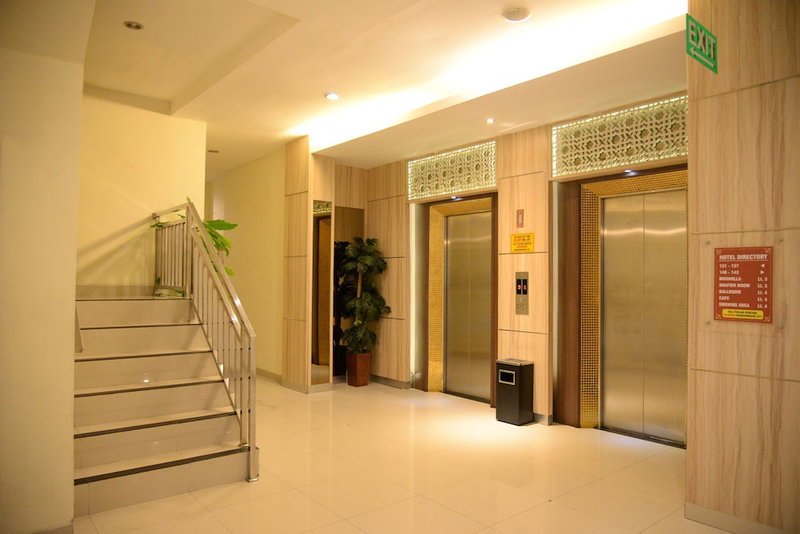 Rangkayo Basa Halal Hotel, Padang, Indonesia