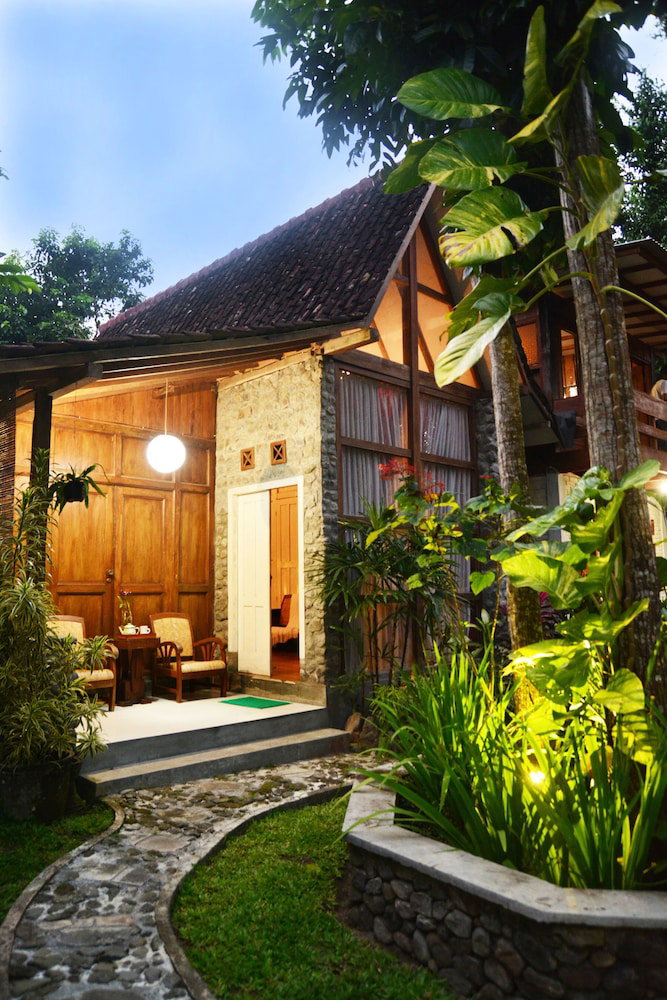 Hotel · The Riverside Javanese Cottages, Pakem