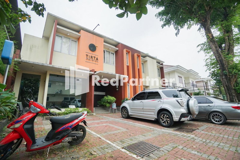 Tirta Mansion Lippo Karawaci Mitra RedDoorz, Karawaci, Indonesia