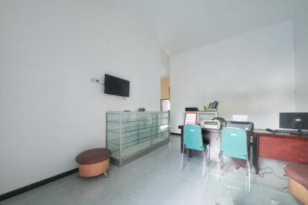 RedDoorz Syariah near Mall Roxy Banyuwangi 2, Banyuwangi, Indonesia