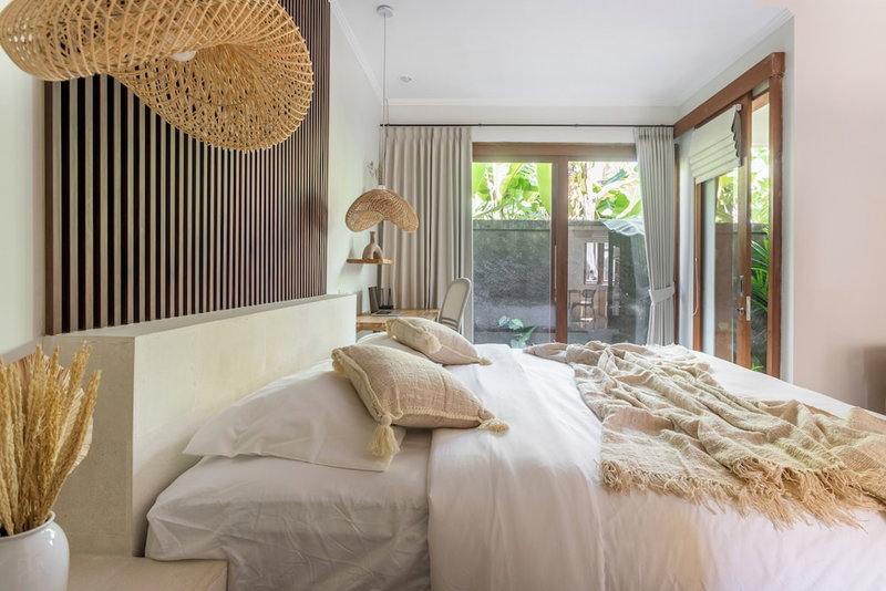 Emy Sanur, Denpasar, Indonesia