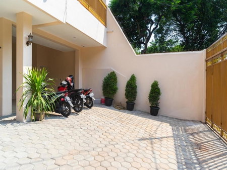RedDoorz near Cipinang Indah Mall, Jakarta, Indonesia