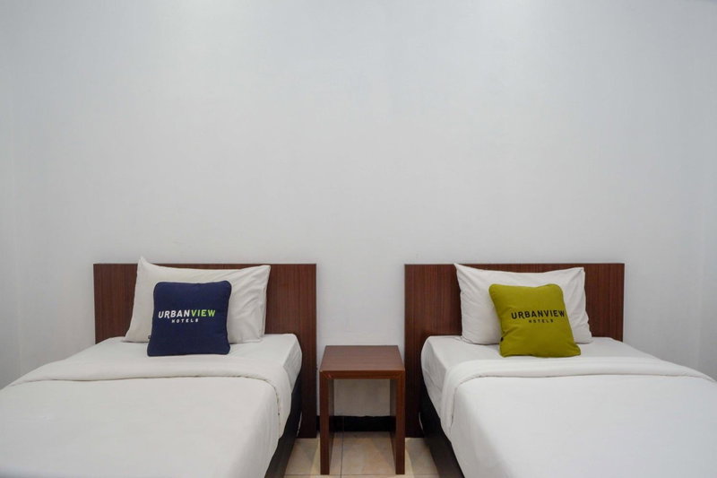 RedDoorz at Hotel Artama Pandanaran Semarang, Semarang, Indonesia