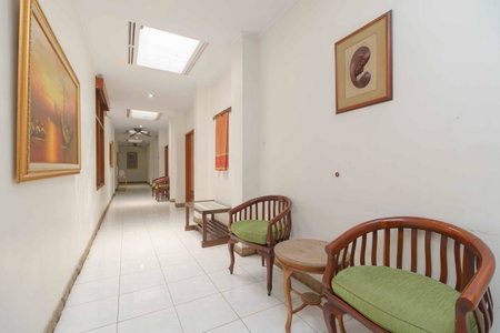RedDoorz Plus near Kemang Raya, Jakarta, Indonesia