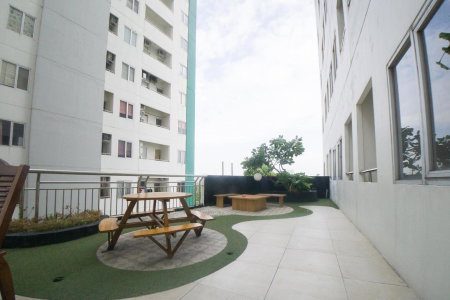RedDoorz Apartment near Bundaran Satelit Surabaya 2, Surabaya, Indonesia