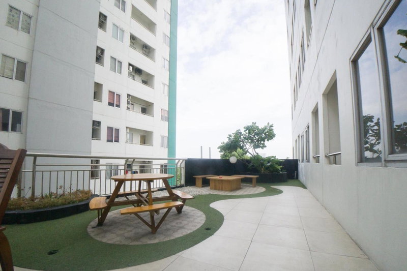 RedDoorz Apartment near Bundaran Satelit Surabaya 2, Surabaya, Indonesia