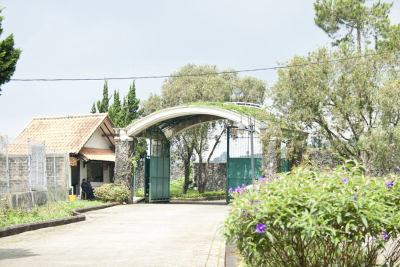 Berlian Resort, Cipanas, Indonesia