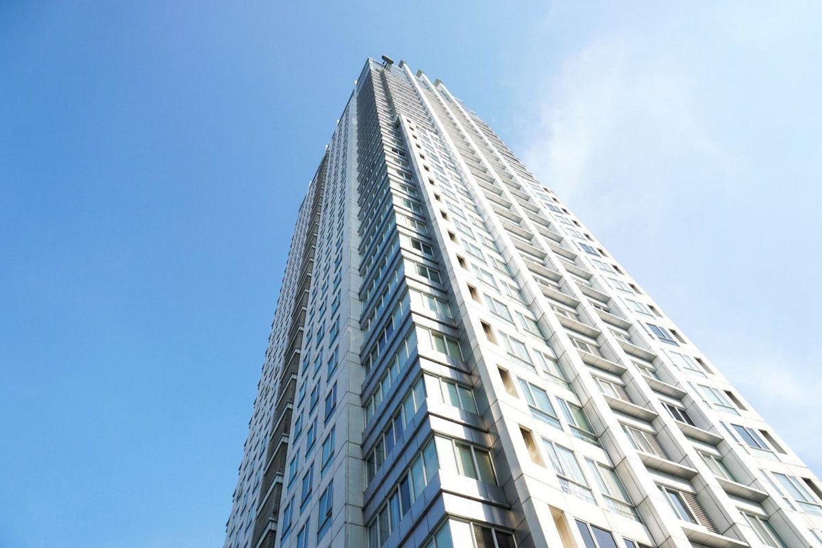 Hotel · Luxurious 3BR Apartment at FX Residence Sudirman By Travelio, Jakarta