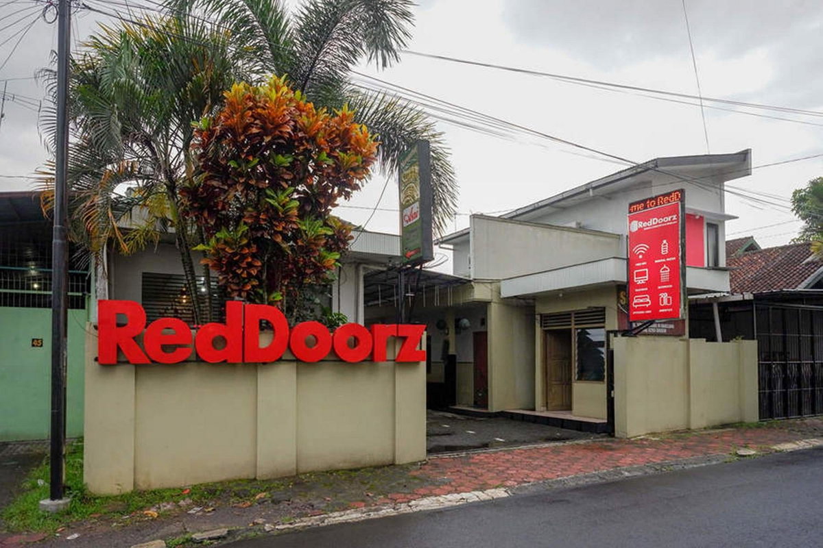 RedDoorz Syariah @ Sunan Bonang Magelang, Indonesia