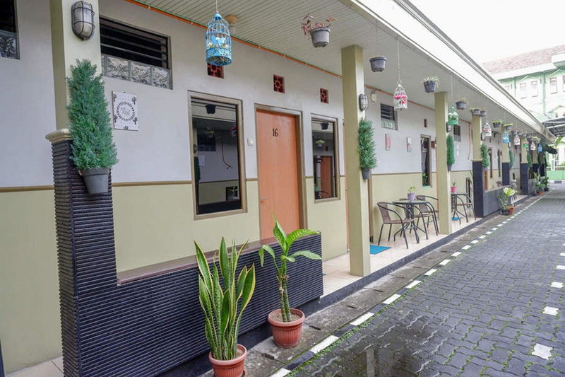 RedDoorz Syariah @ Sunan Bonang Magelang, Magelang, Indonesia