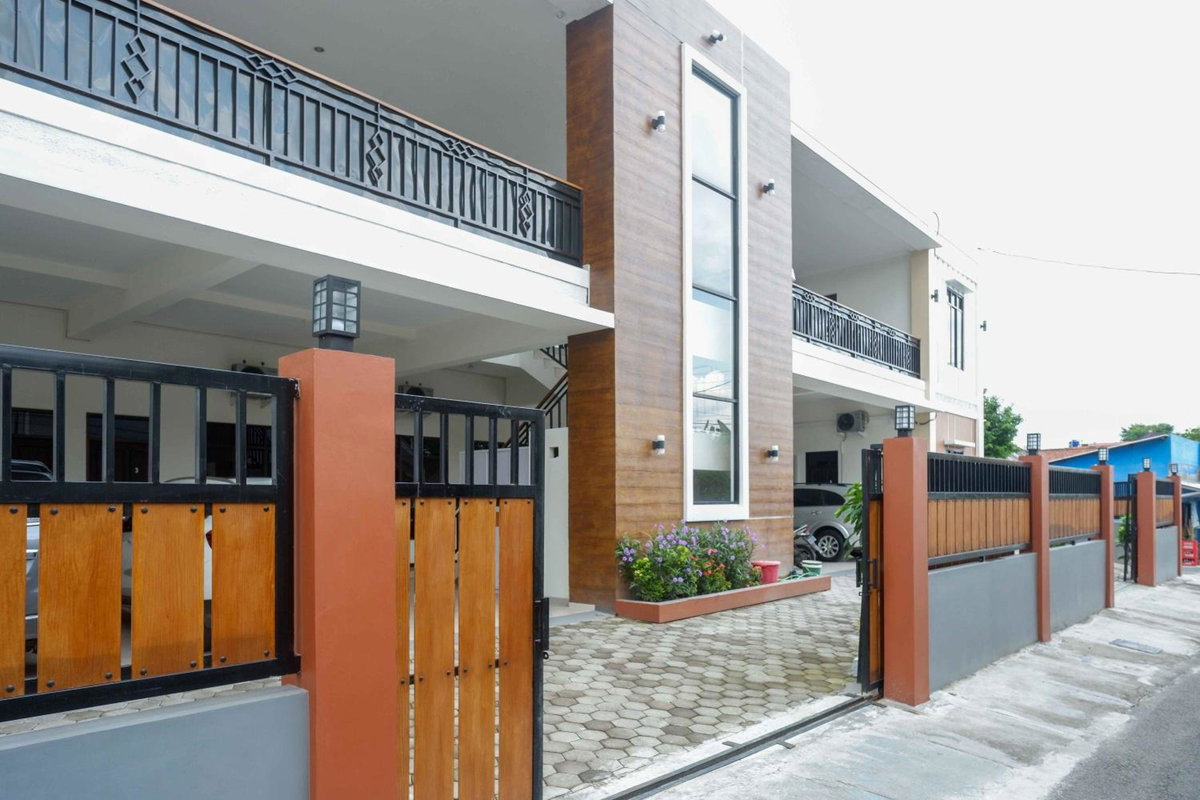 Hotel · RedDoorz near Terminal Tirtonadi 2, Kadiporo 1