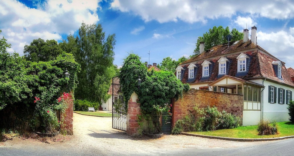 Jagdschloss Moenchbruch, Germany
