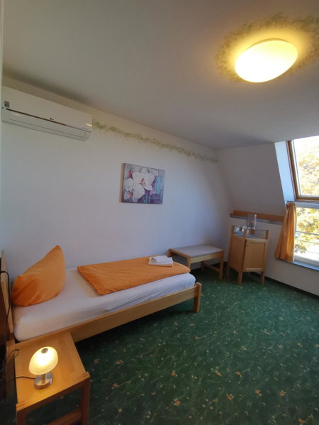 Hotel Bördehof, direkt an der A2 & A14, mit Restaurant, Barleben, Germany