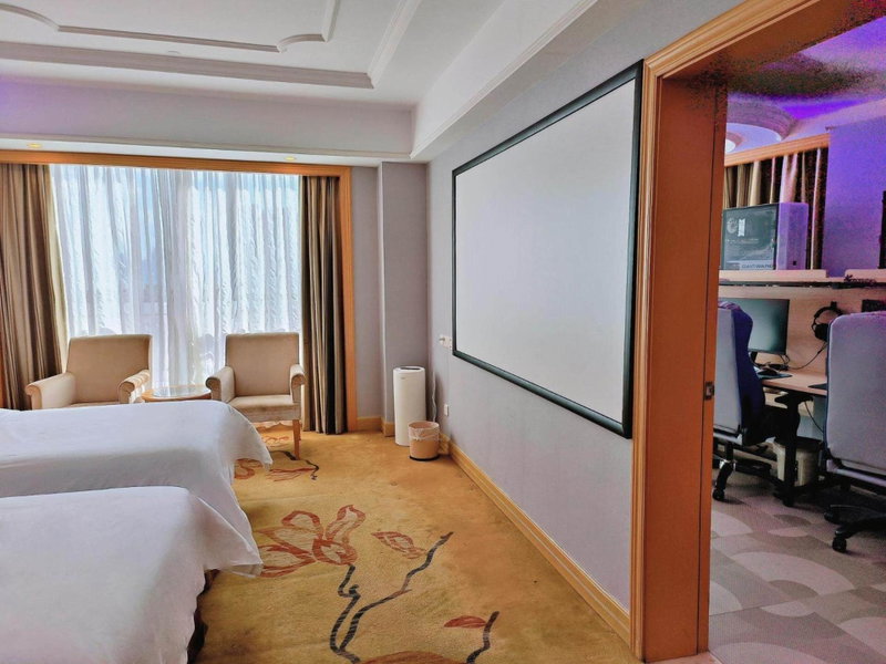 Vienna International Hotel Shenzhen Xiashuijing Metro Station, Shenzhen, China