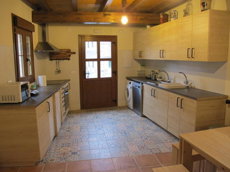 Albergue Usandi Auto Check-in, Ziortza-Bolibar, Spain