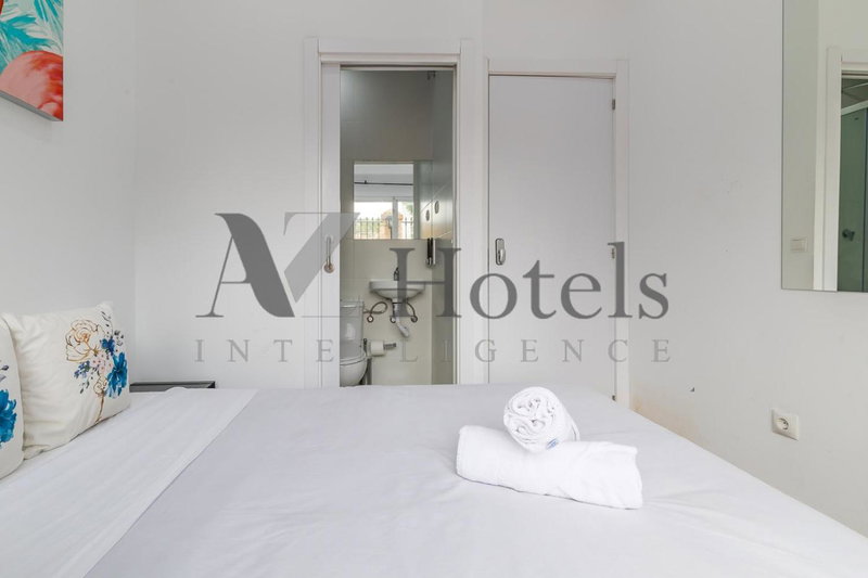 AYZ Elcano - Auto check-in property, Málaga, Spain