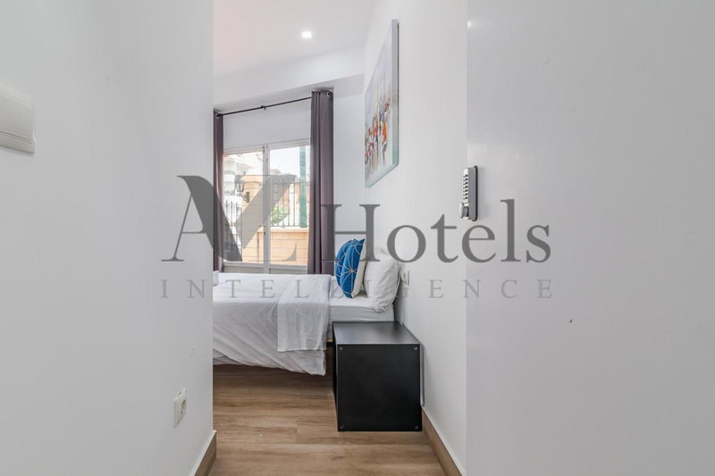 AYZ Elcano - Auto check-in property, Málaga, Spain