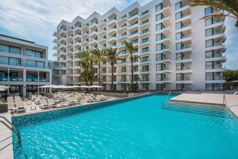 Iberostar Waves Cala Millor -Adults Only, Sant Llorenç des Cardassar, Spain