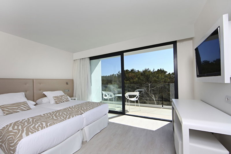 Iberostar Waves Cala Millor -Adults Only, Sant Llorenç des Cardassar, Spain