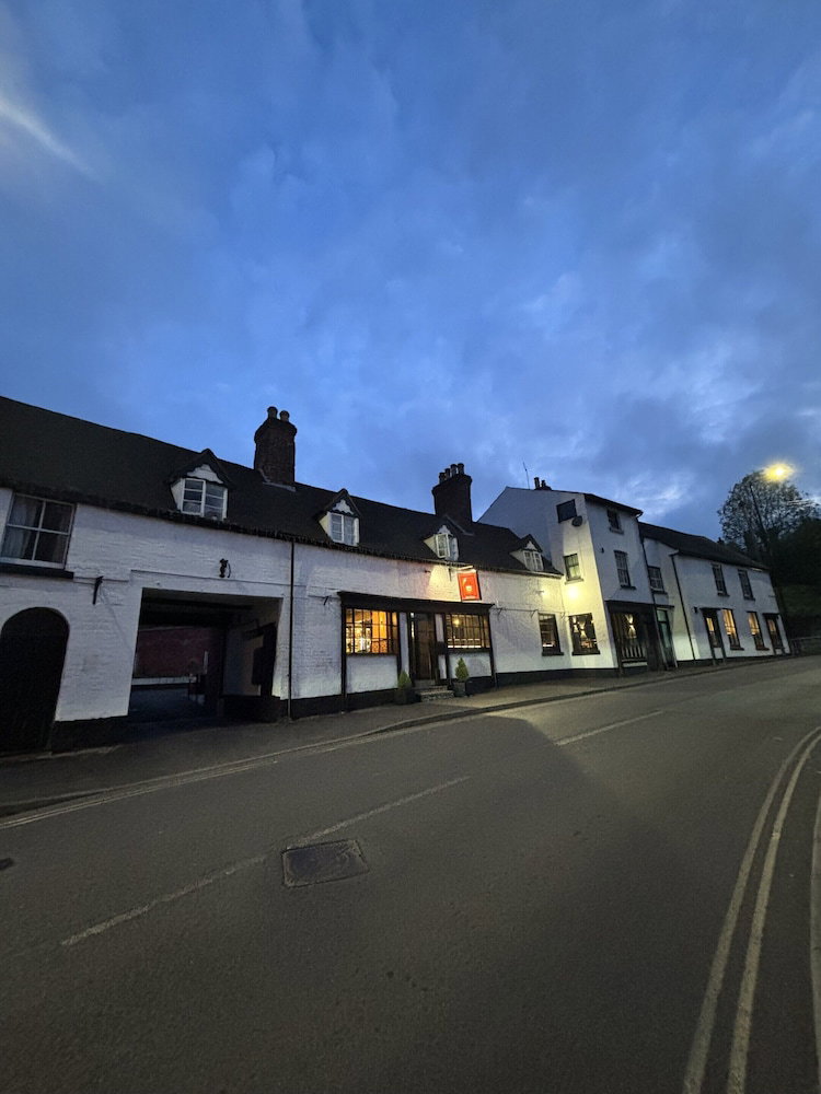 Yak & Yeti Hotel, United Kingdom