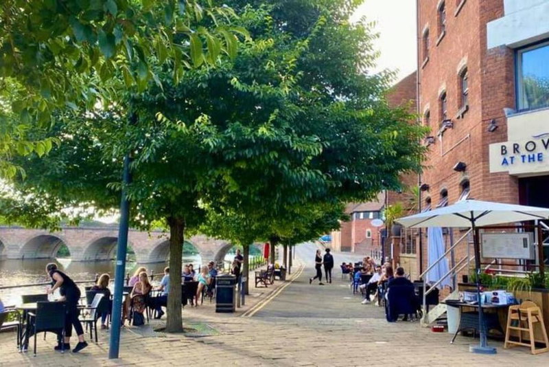 UNRIVALLED LOCATION - FIVE STAR - Worcester Apartment, Worcester, United Kingdom