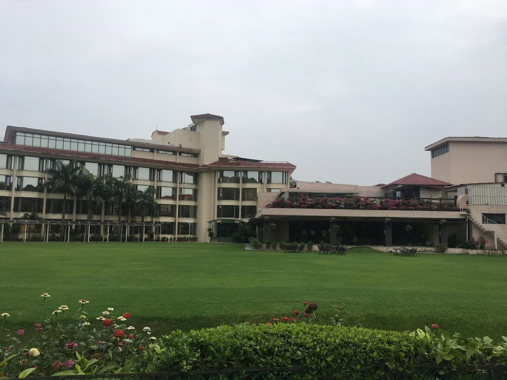 Hotel Mountview, India