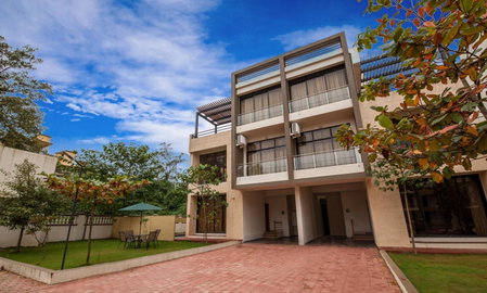 StayVista's Greenwoods Villa 10 - City-Center Villa with Private Pool, Terrace, Lift & Carrom Board, Lonavala, India