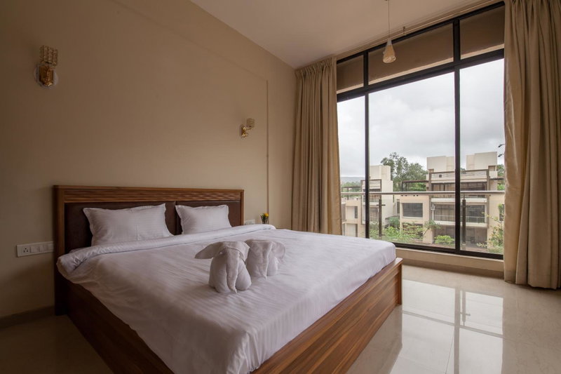 StayVista's Greenwoods Villa 10 - City-Center Villa with Private Pool, Terrace, Lift & Carrom Board, Lonavala, India