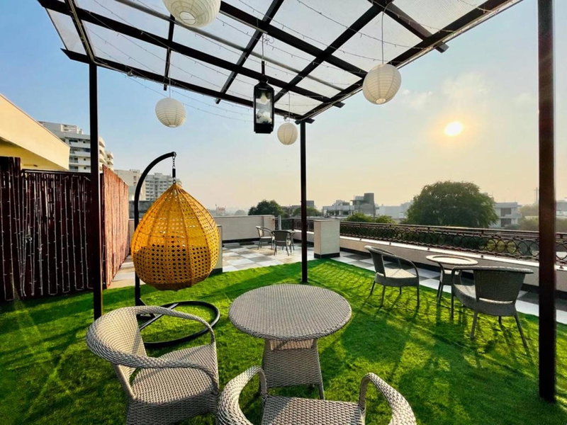 BluO Studio4 Golf Course Road - Gym, Balcony, Lift, Gurgaon, India