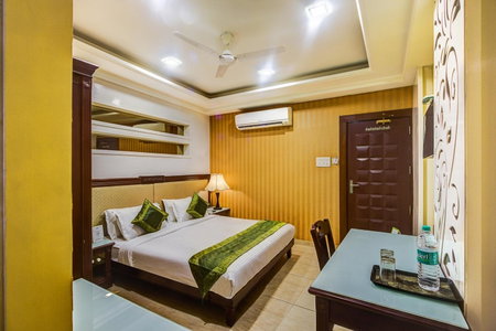 Treebo Shivani, Indore, India