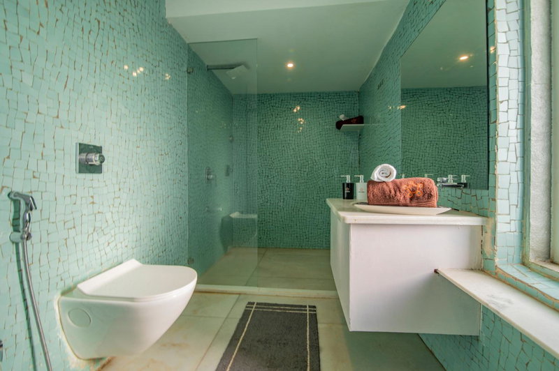 SaffronStays Onellaa, Nashik - infinity pool villa surrounded by a vineyard, Nashik, India