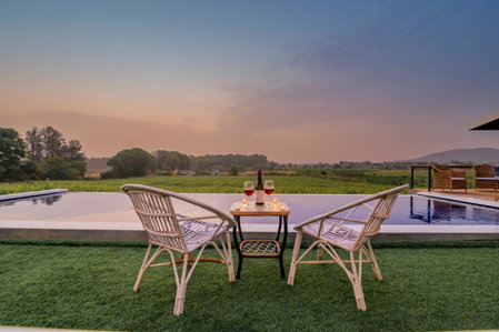 SaffronStays Onellaa, Nashik - infinity pool villa surrounded by a vineyard, Nashik, India