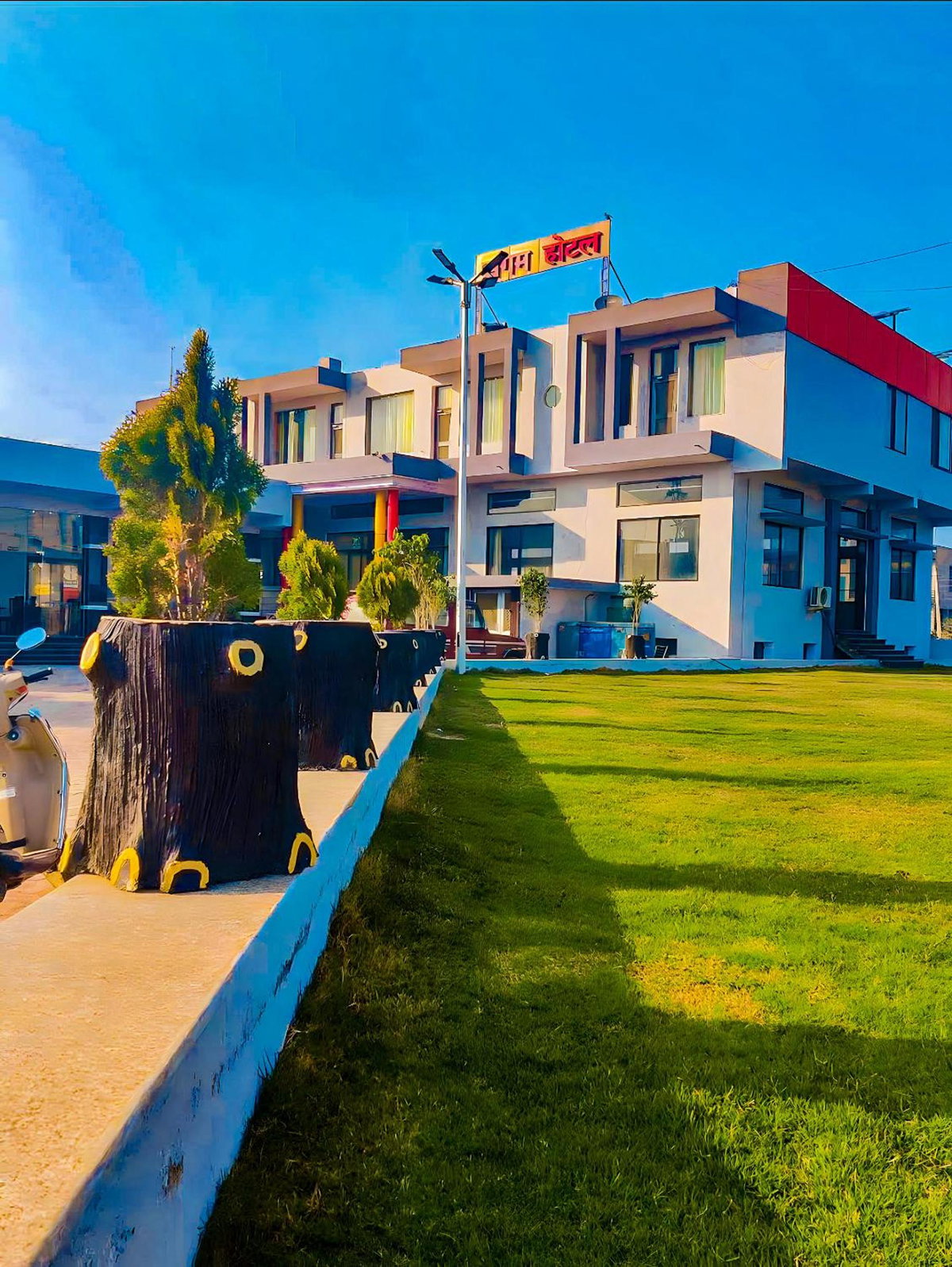 Hotel · Sangam Hotel, Chirāwa