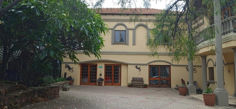 Aloha Menlyn Lodge Ensuite Rooms with shower all with own entrance and unlimited free WiFi, Pretoria, South Africa