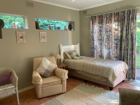 1 bed garden flat, Umzumbe, South Africa