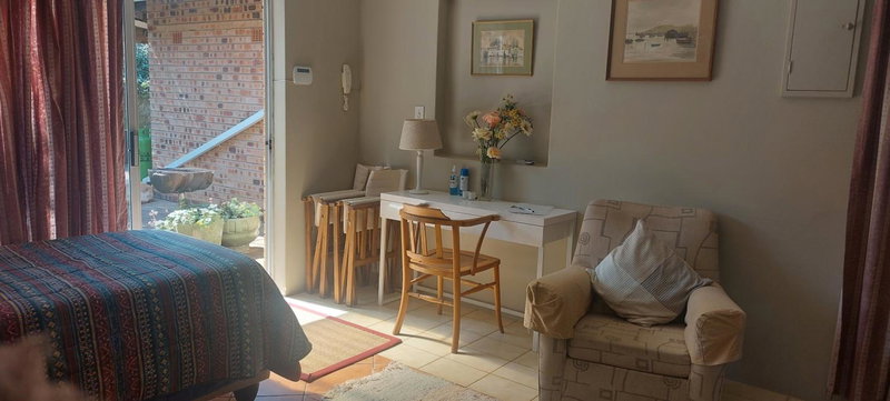 1 bed garden flat, Umzumbe, South Africa