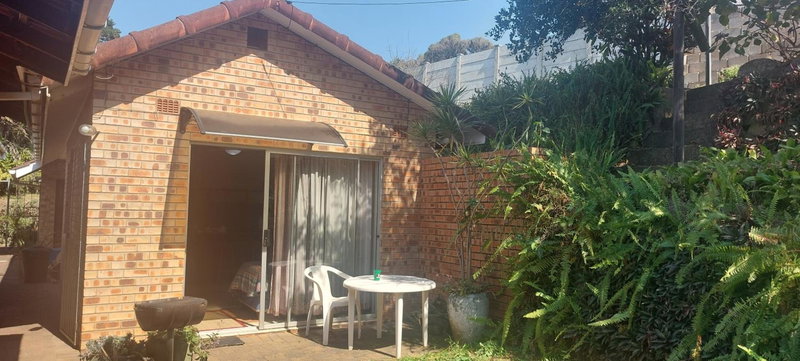 1 bed garden flat, Umzumbe, South Africa