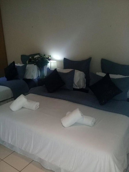 Shalamanzi Lodge, Hartbeespoort, South Africa