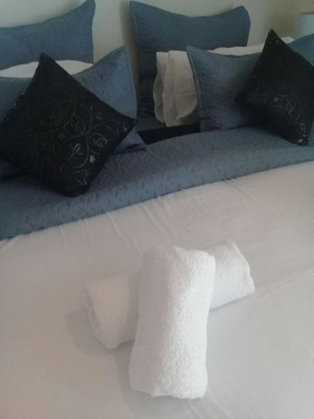 Shalamanzi Lodge, Hartbeespoort, South Africa