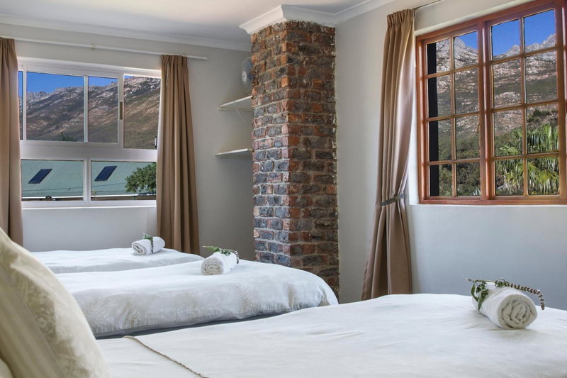Kingfisher Hollow, Gordonʼs Bay, South Africa