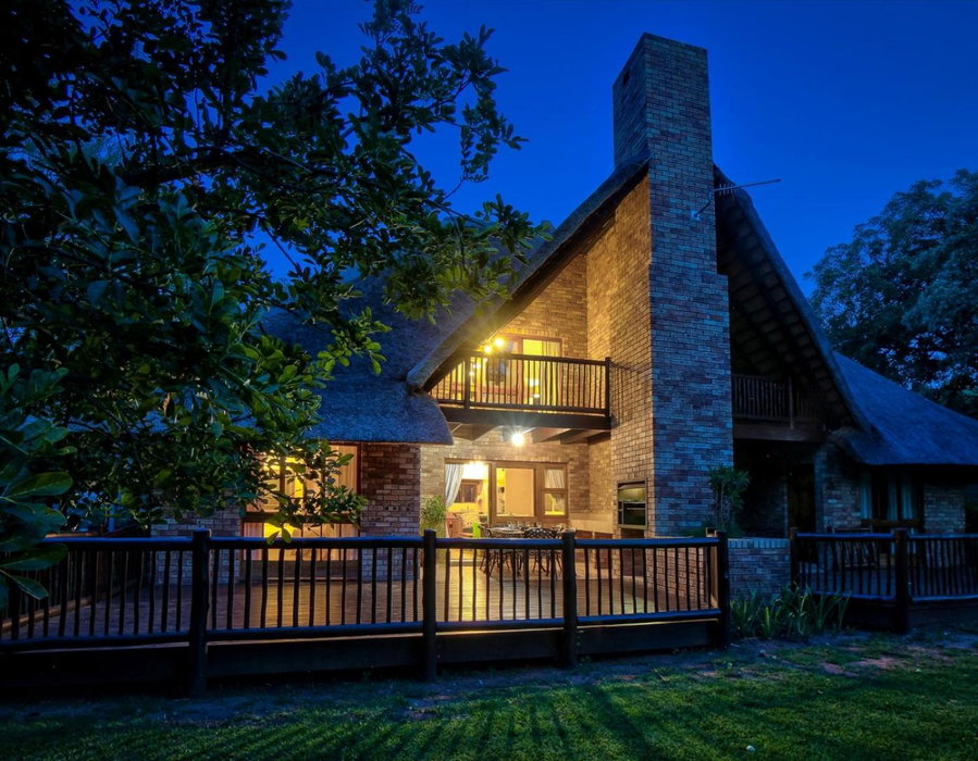 Cambalala - Luxury Units - in Kruger Park Lodge - Serviced Daily, Free Wi-Fi, Hazyview, South Africa